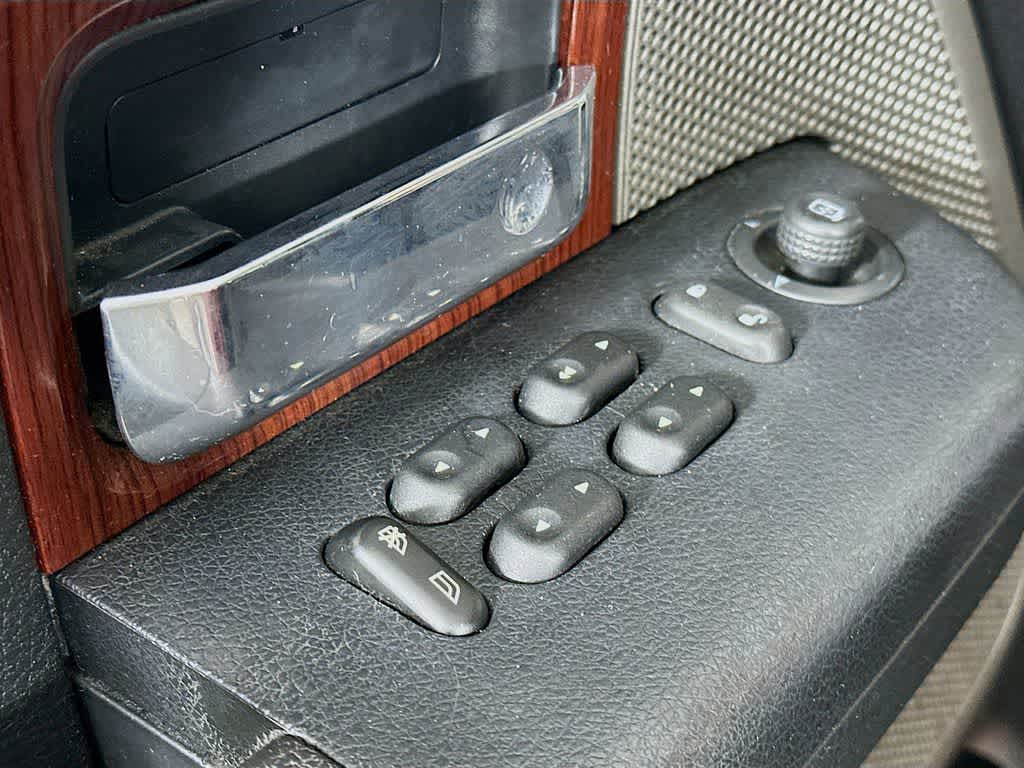 Thumbnail: 2006 Ford F-150 - 28