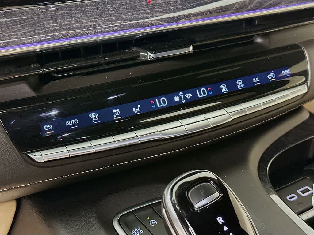 Thumbnail: 2021 Cadillac Escalade - 18