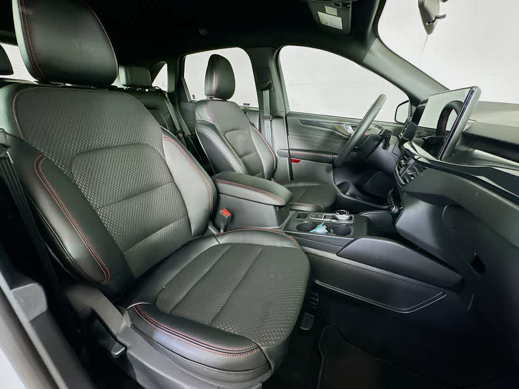 Thumbnail: 2025 Ford Escape - 15