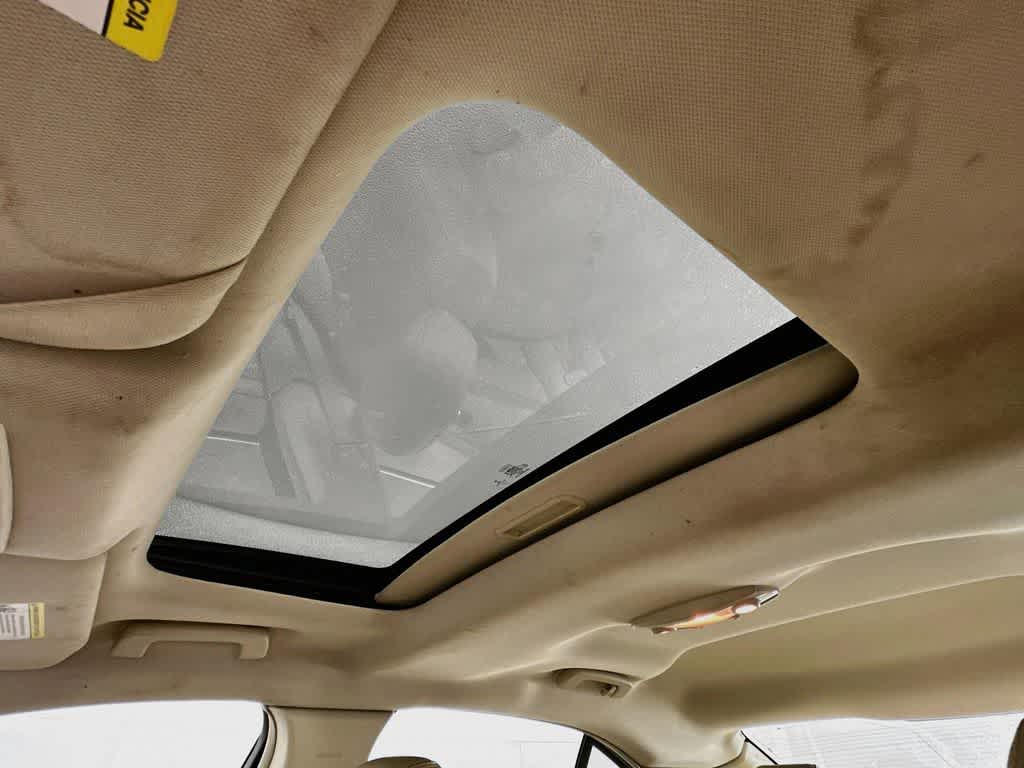 Thumbnail: 2015 Ford Taurus - 29
