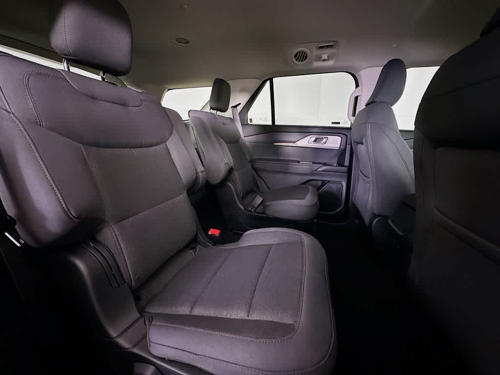 Thumbnail: 2026 Ford Explorer - 30