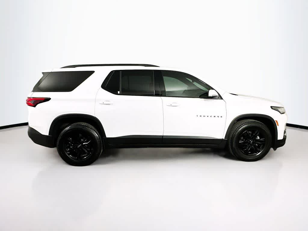 Thumbnail: 2023 Chevrolet Traverse - 26
