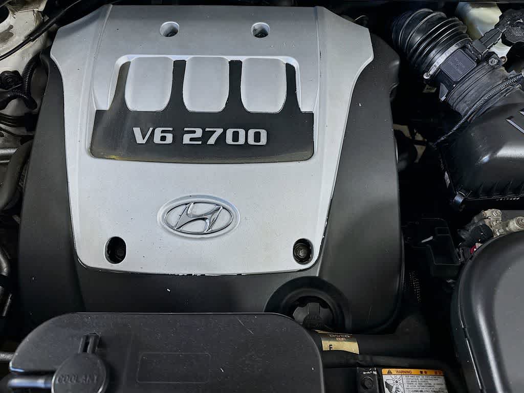 Thumbnail: 2005 Hyundai Tucson - 9