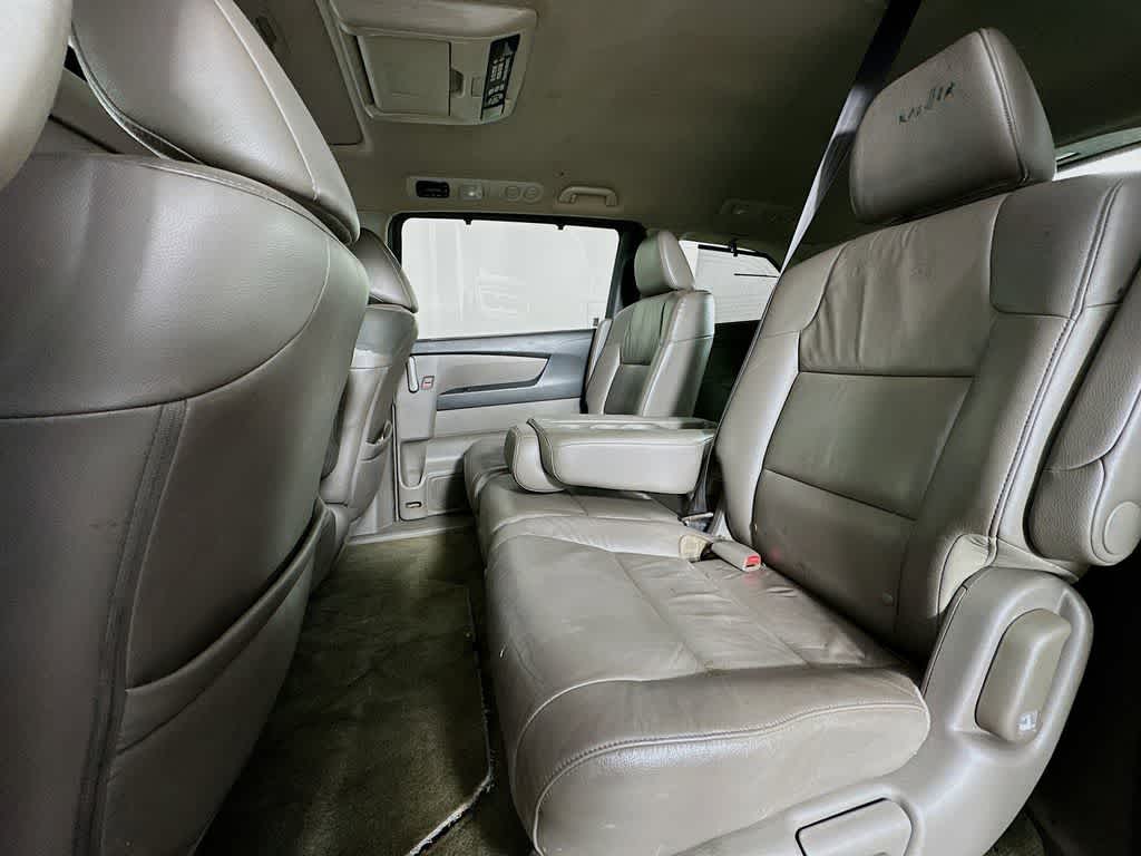 Thumbnail: 2013 Honda Odyssey - 14
