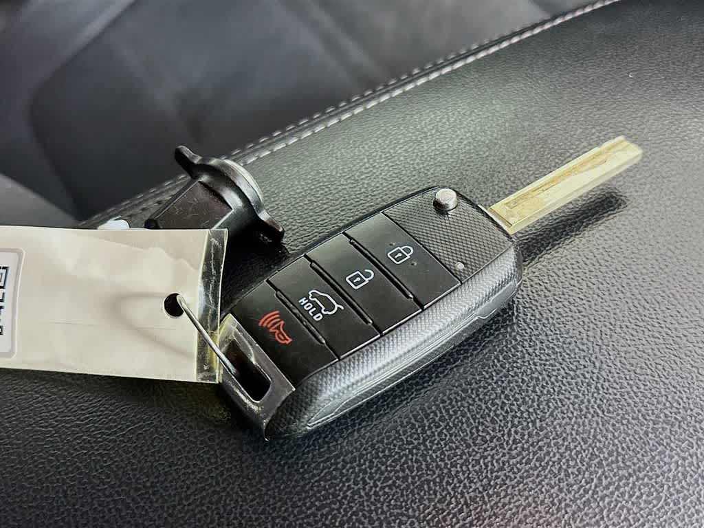 Thumbnail: 2016 Kia Sorento - 22