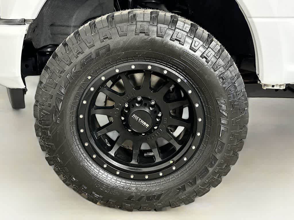 Thumbnail: 2022 Ford Econoline - 7