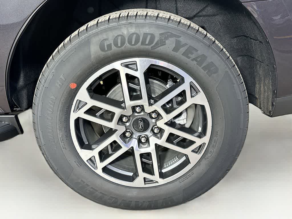 Thumbnail: 2025 Ford Expedition - 8