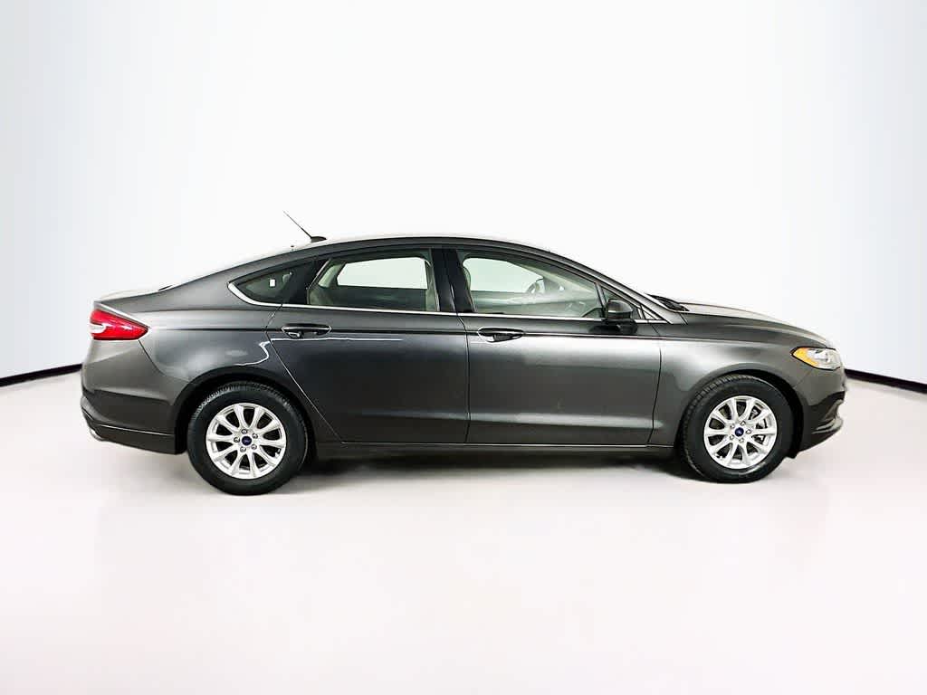 Thumbnail: 2017 Ford Fusion - 25