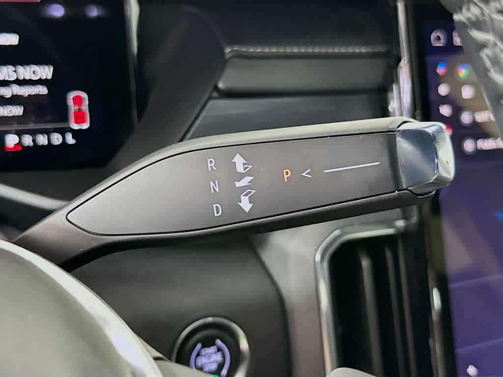 Thumbnail: 2025 GMC Acadia - 18