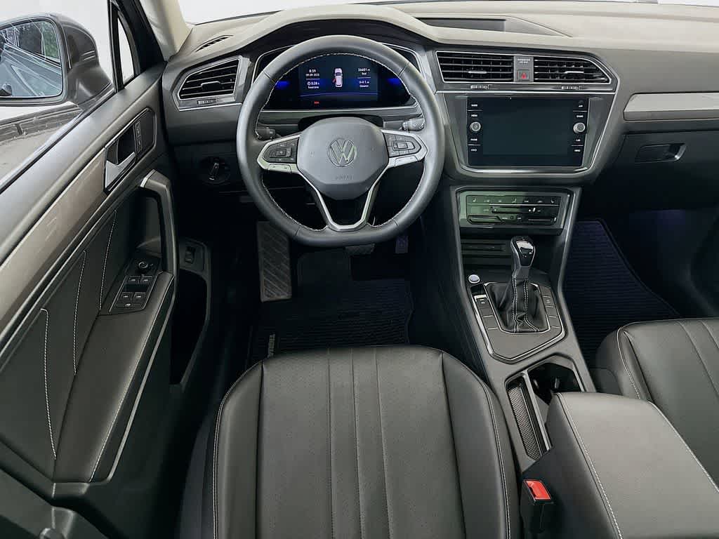 Thumbnail: 2022 Volkswagen Tiguan - 10