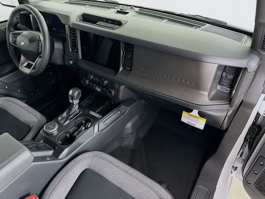 Thumbnail: 2025 Ford Bronco - 32