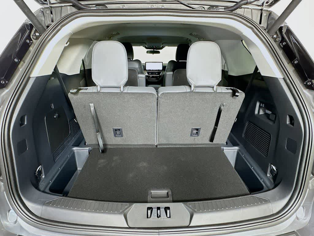 Thumbnail: 2025 Ford Explorer - 20