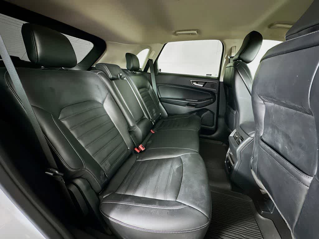 Thumbnail: 2022 Ford Edge - 30