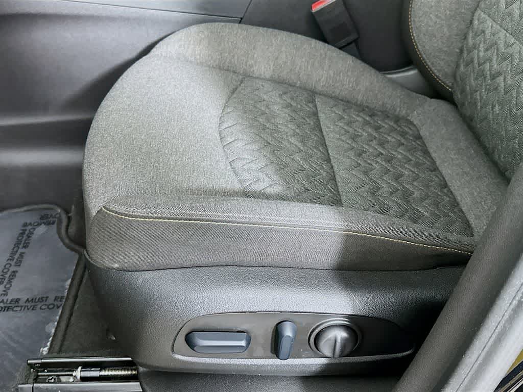 Thumbnail: 2024 Chevrolet Equinox - 30