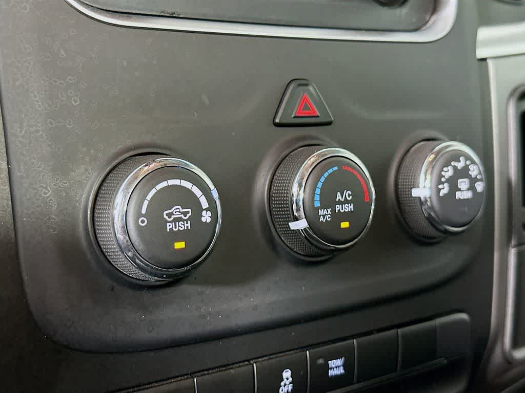 Thumbnail: 2024 RAM 1500 Classic - 17