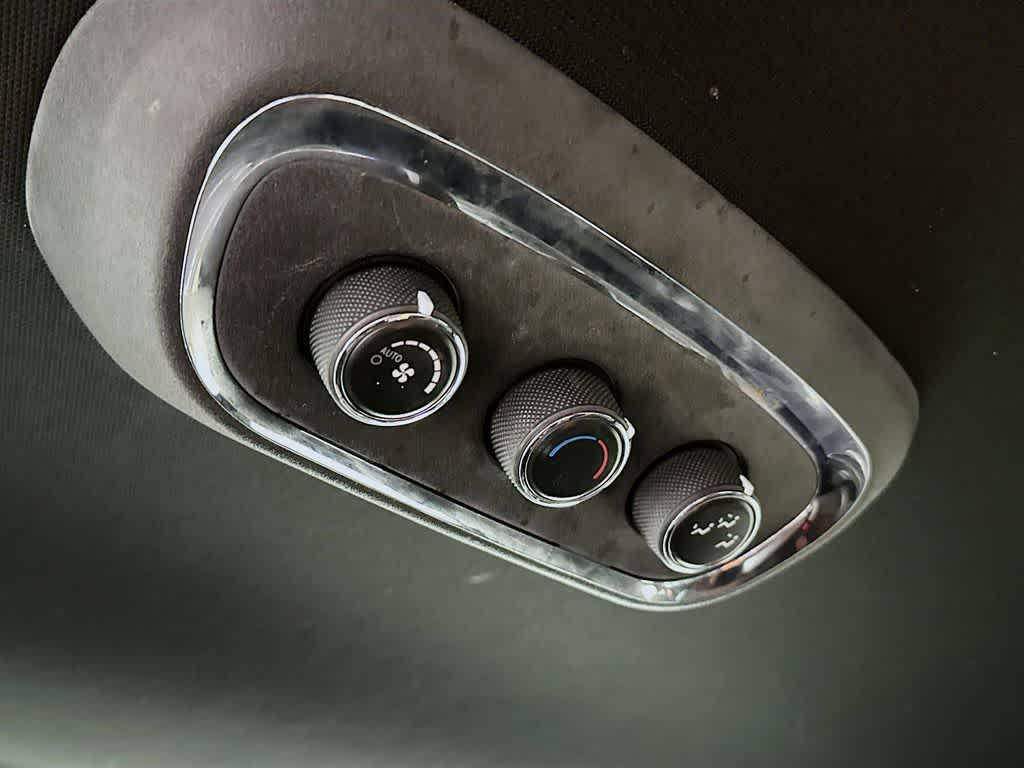 Thumbnail: 2019 Dodge Durango - 13