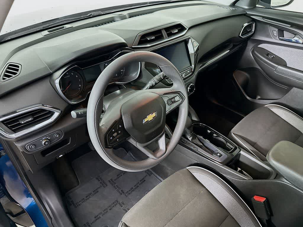 Thumbnail: 2021 Chevrolet TrailBlazer - 2