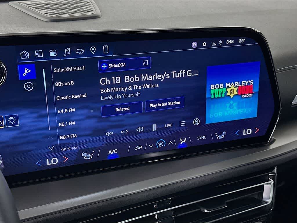 Thumbnail: 2025 Chevrolet Traverse - 17