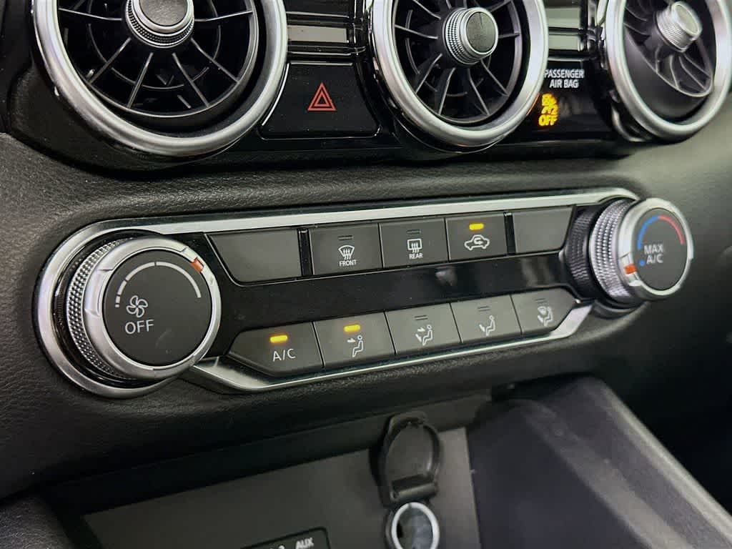 Thumbnail: 2023 Nissan Sentra - 17