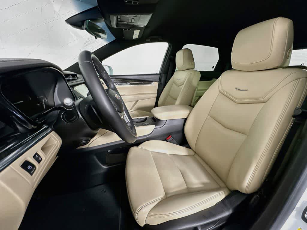 Thumbnail: 2018 Cadillac XT5 - 12