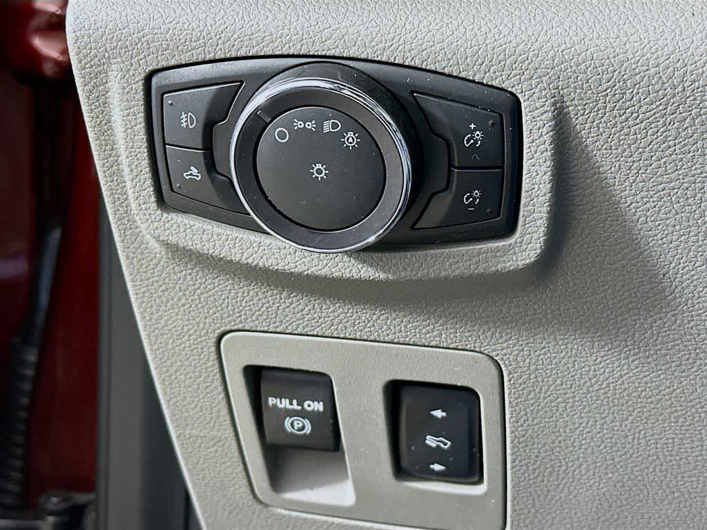 Thumbnail: 2016 Ford F-150 - 27