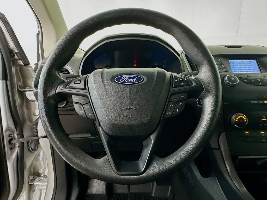 Thumbnail: 2019 Ford Edge - 16