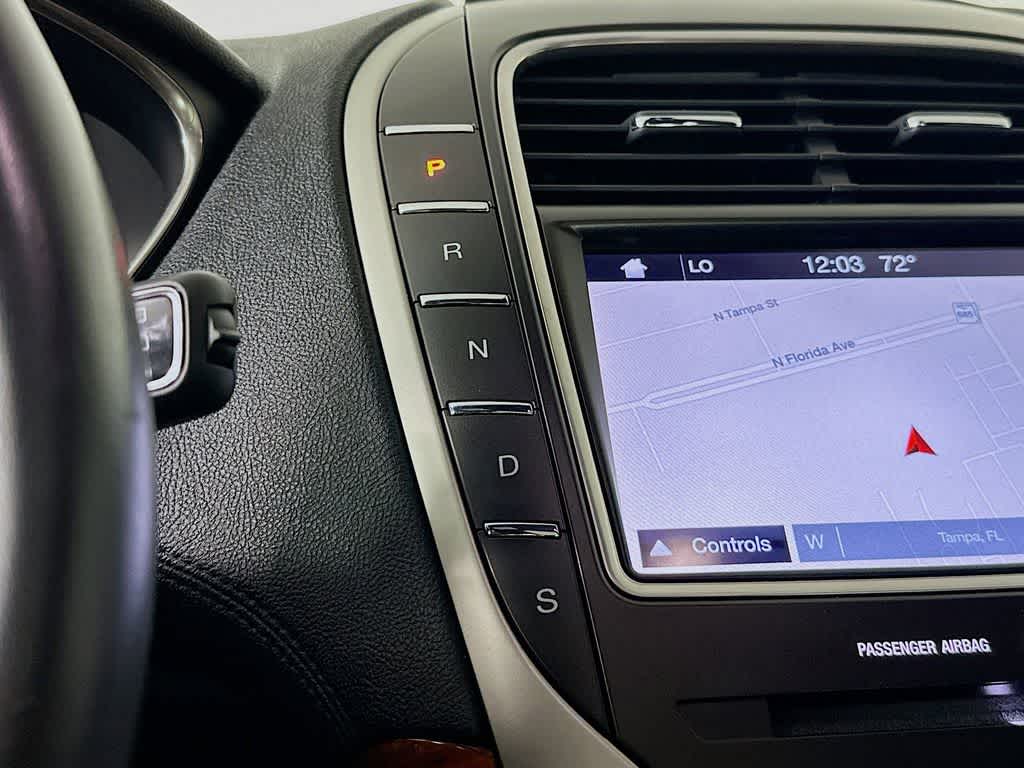 Thumbnail: 2019 Lincoln Nautilus - 19