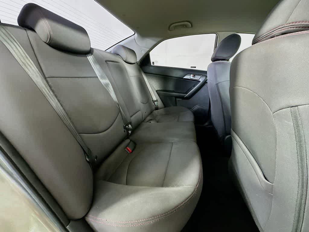 Thumbnail: 2012 Kia Forte - 28