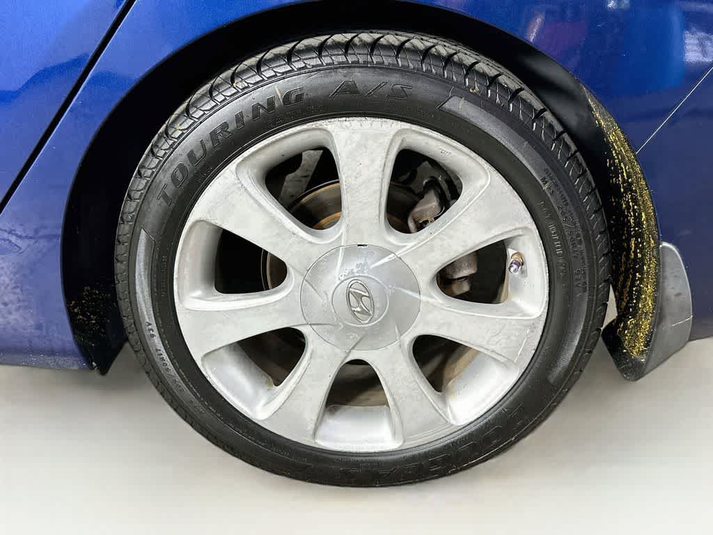 Thumbnail: 2013 Hyundai Elantra - 8