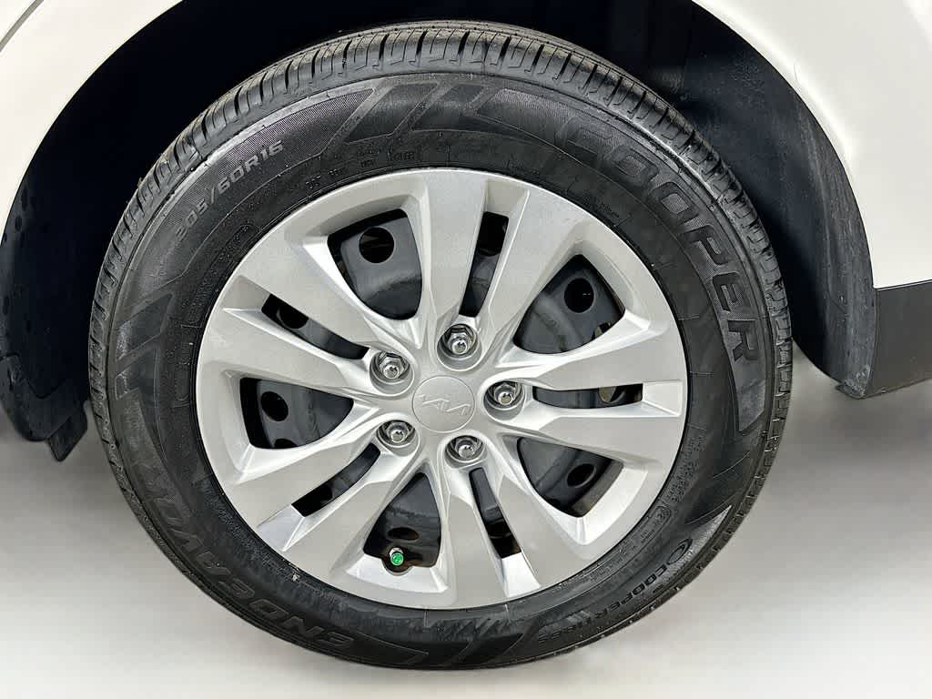 Thumbnail: 2023 Kia Soul - 8