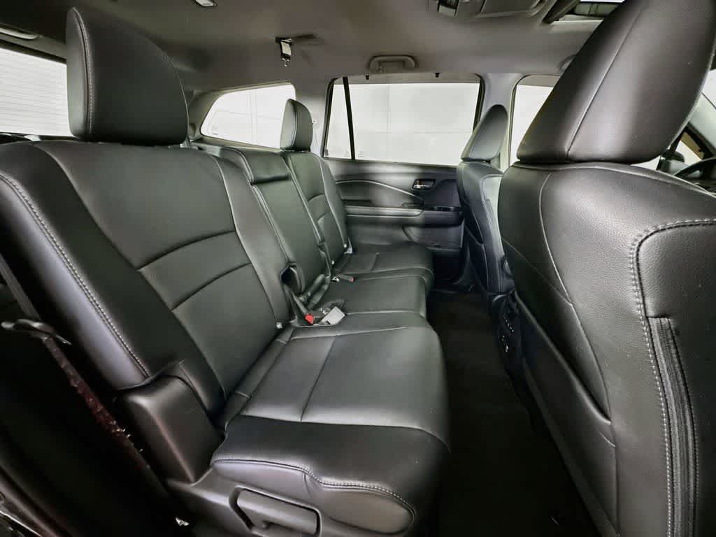 Thumbnail: 2016 Honda Pilot - 34