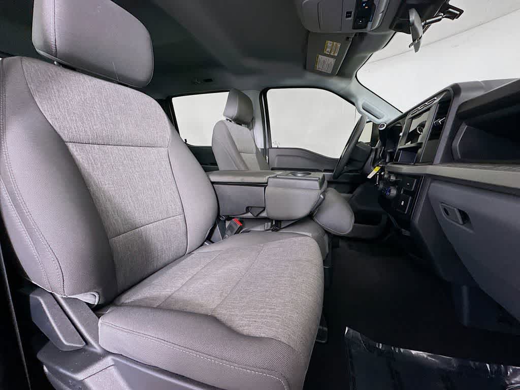 Thumbnail: 2024 Ford Econoline - 14