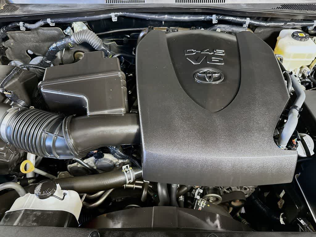 Thumbnail: 2021 Toyota Tacoma - 9