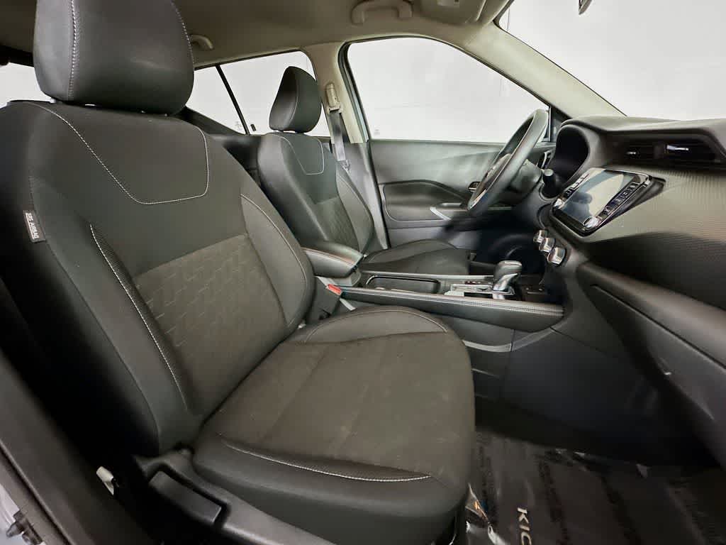 Thumbnail: 2023 Nissan Kicks - 14