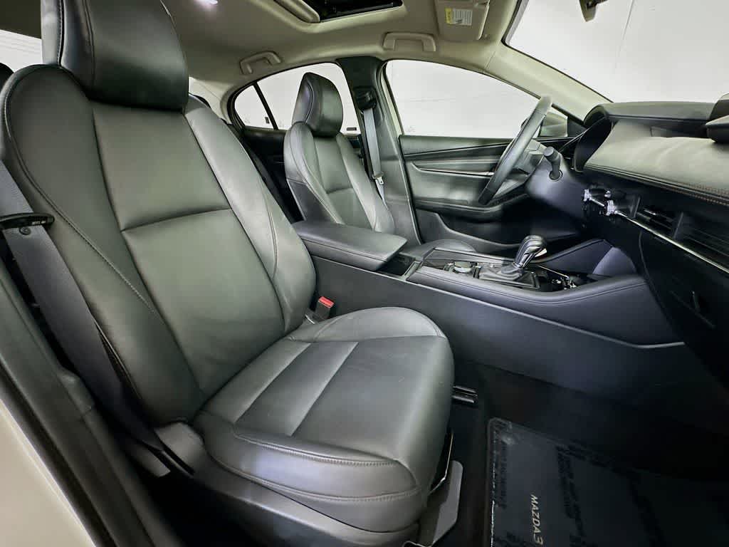 Thumbnail: 2025 Mazda Mazda3 - 14