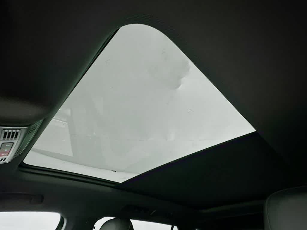 Thumbnail: 2021 Volkswagen Tiguan - 31