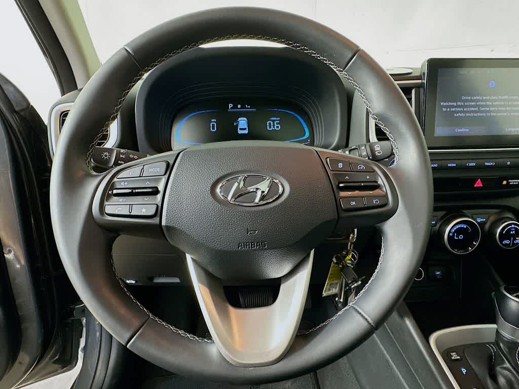 Thumbnail: 2023 Hyundai Venue - 15