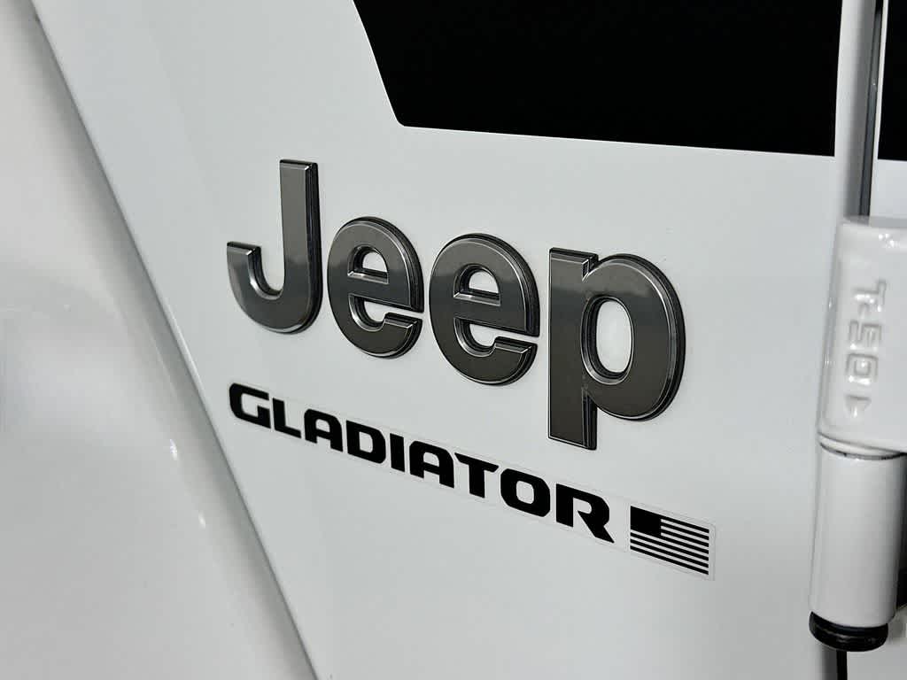 Thumbnail: 2023 Jeep Gladiator - 7