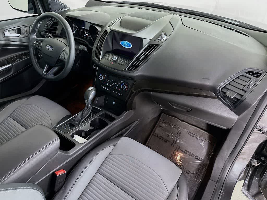 2019 Ford Escape SE 32
