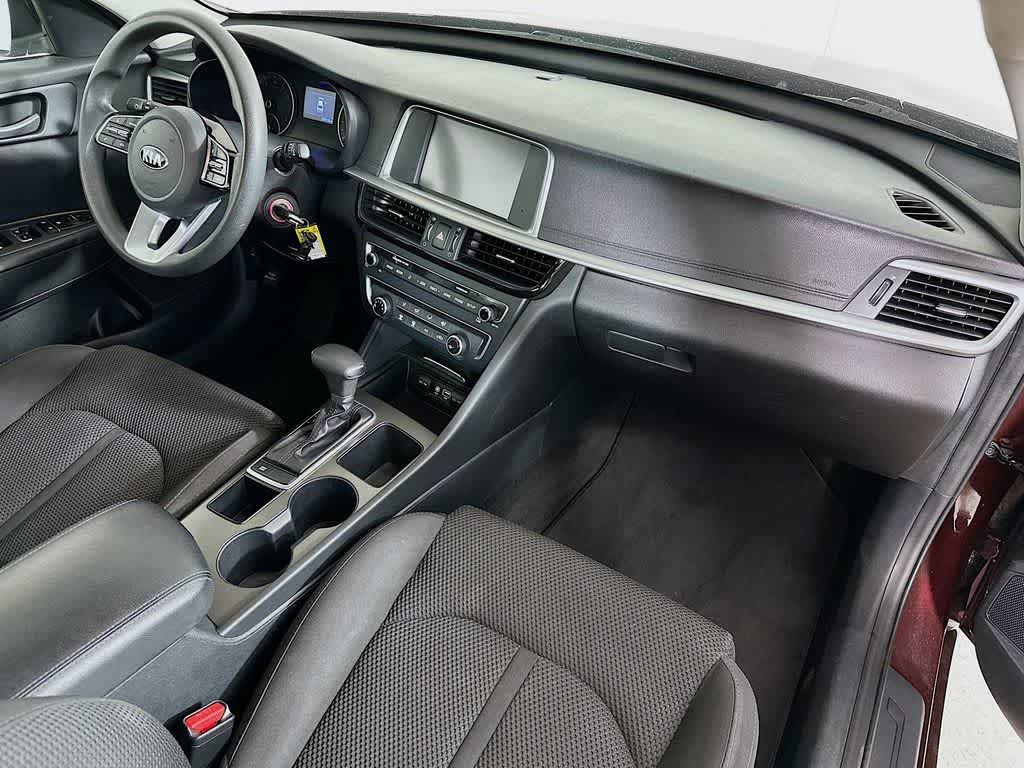 Thumbnail: 2020 Kia Optima - 31