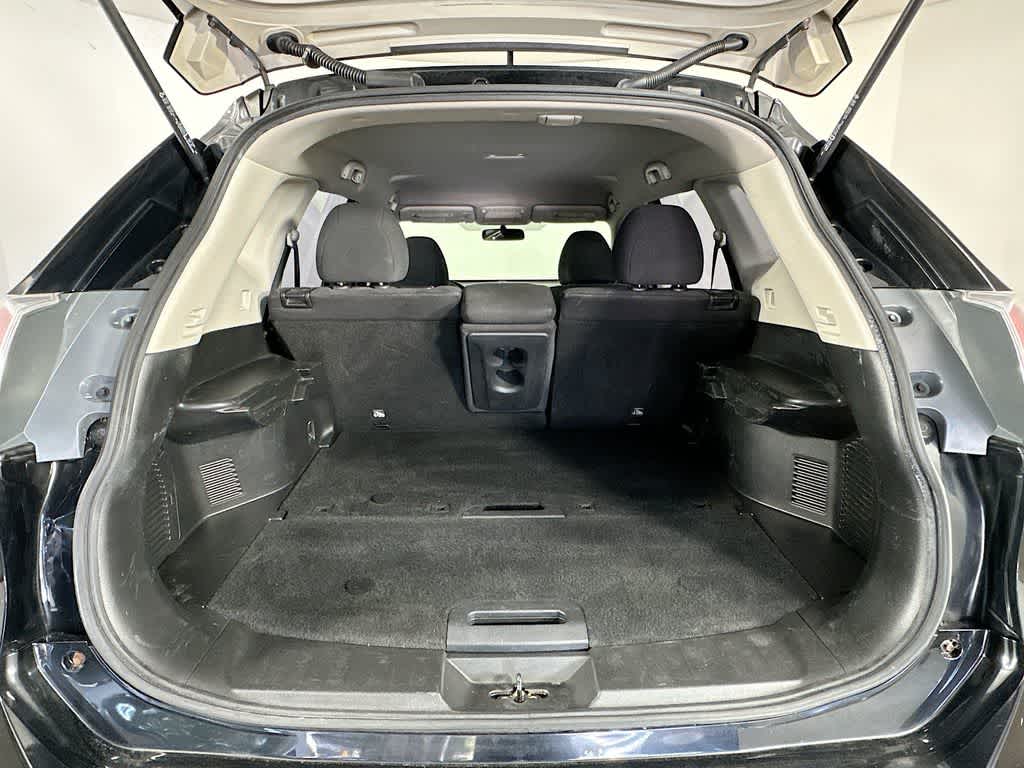 Thumbnail: 2016 Nissan Rogue - 20