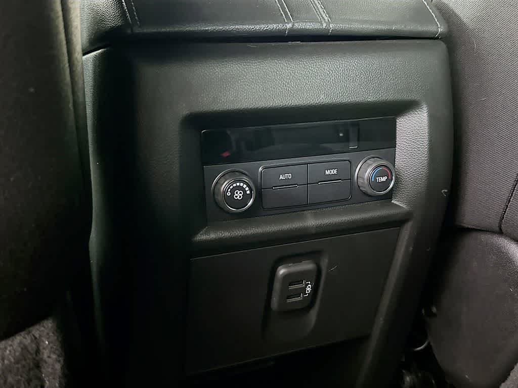 Thumbnail: 2023 Chevrolet Traverse - 13