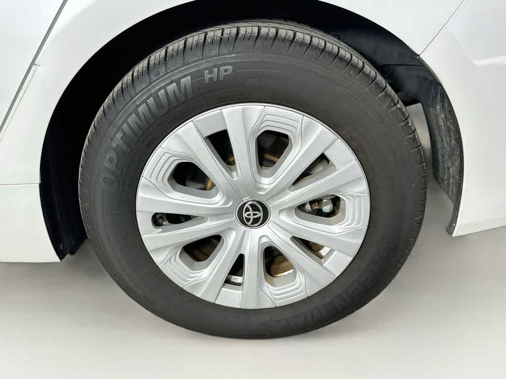 Thumbnail: 2021 Toyota Prius - 8