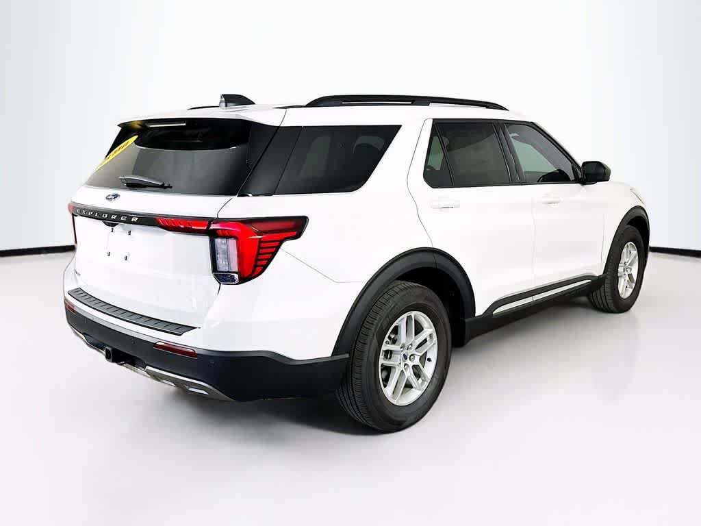 Thumbnail: 2025 Ford Explorer - 24