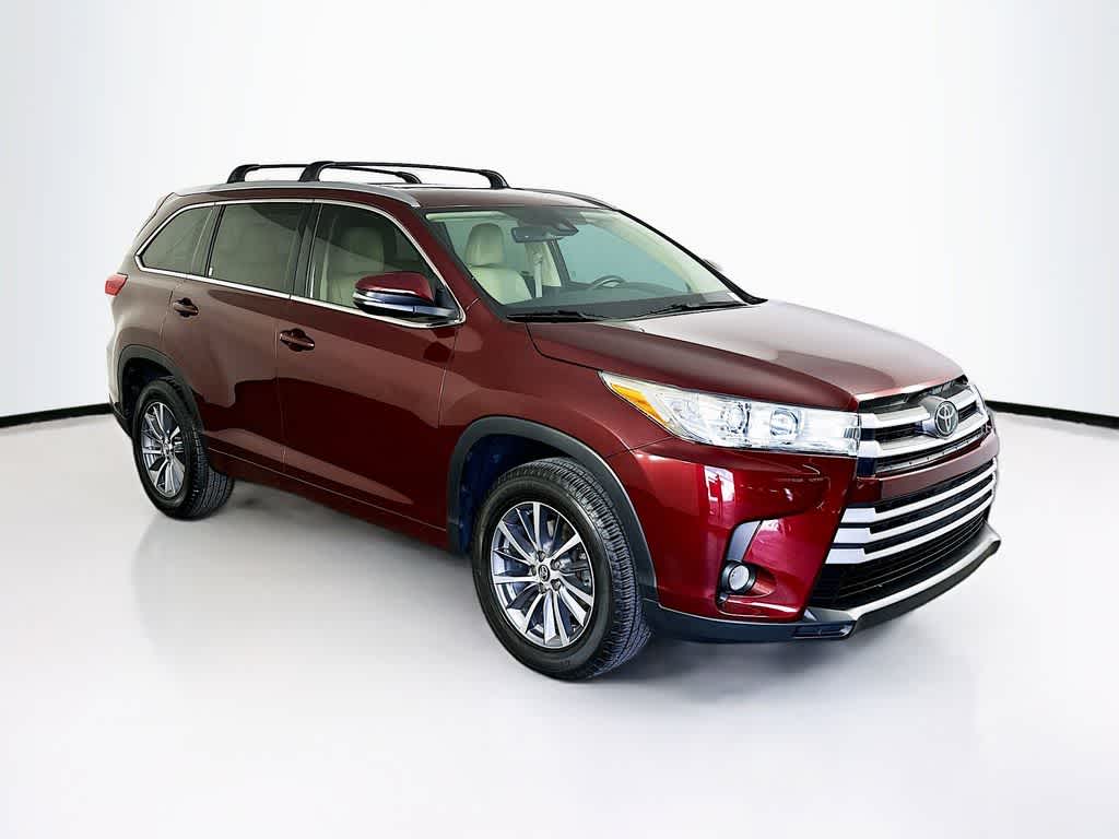 Thumbnail: 2018 Toyota Highlander - 24