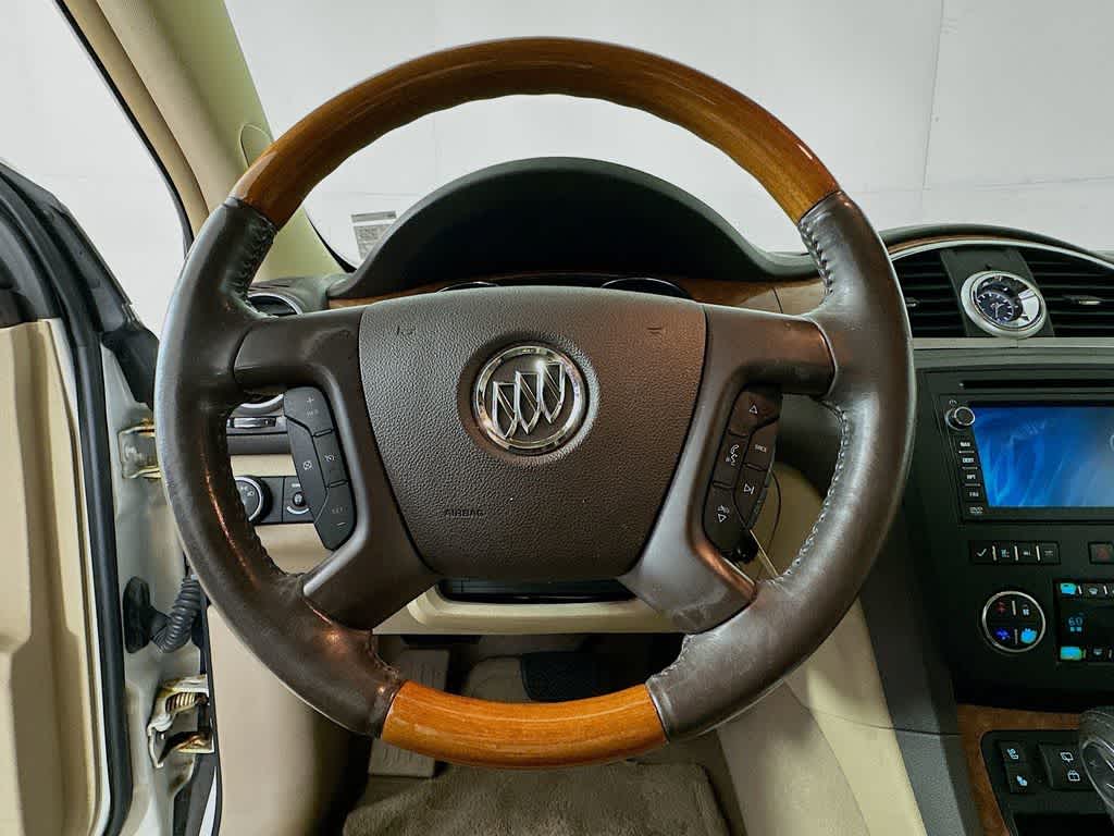 Thumbnail: 2010 Buick Enclave - 16