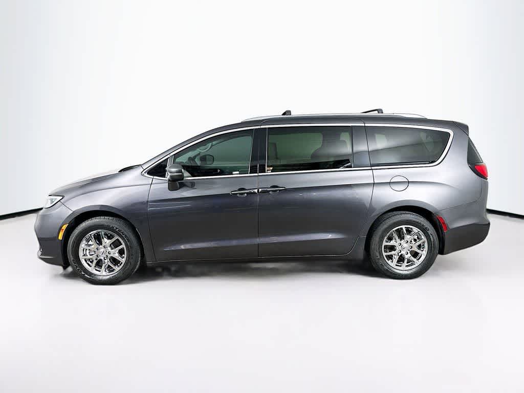 2021 Chrysler Pacifica Touring L 3