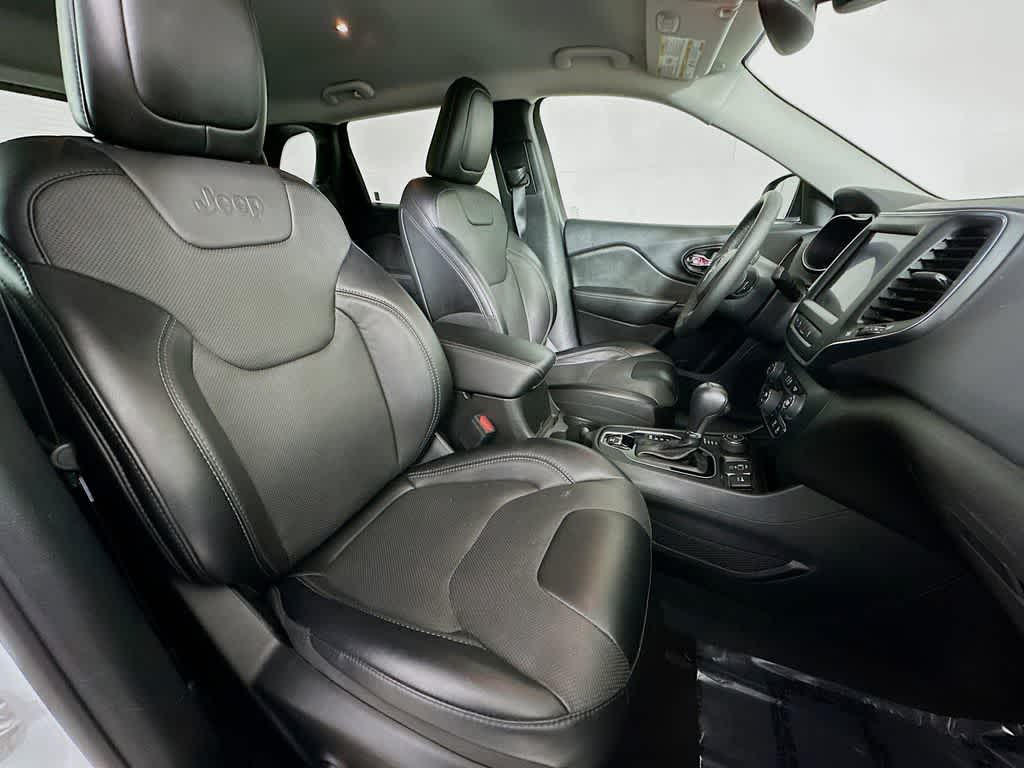 Thumbnail: 2023 Jeep Cherokee - 15