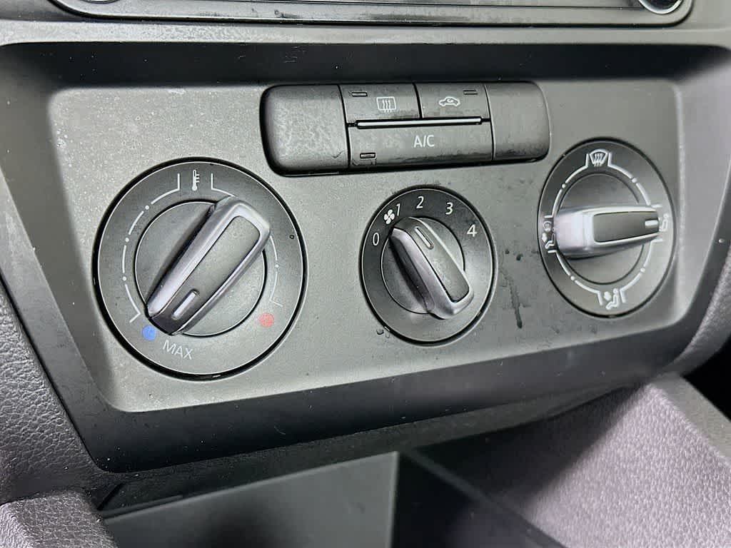 Thumbnail: 2018 Volkswagen Jetta - 17