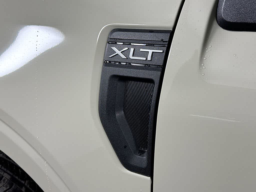 Thumbnail: 2025 Ford Maverick - 7